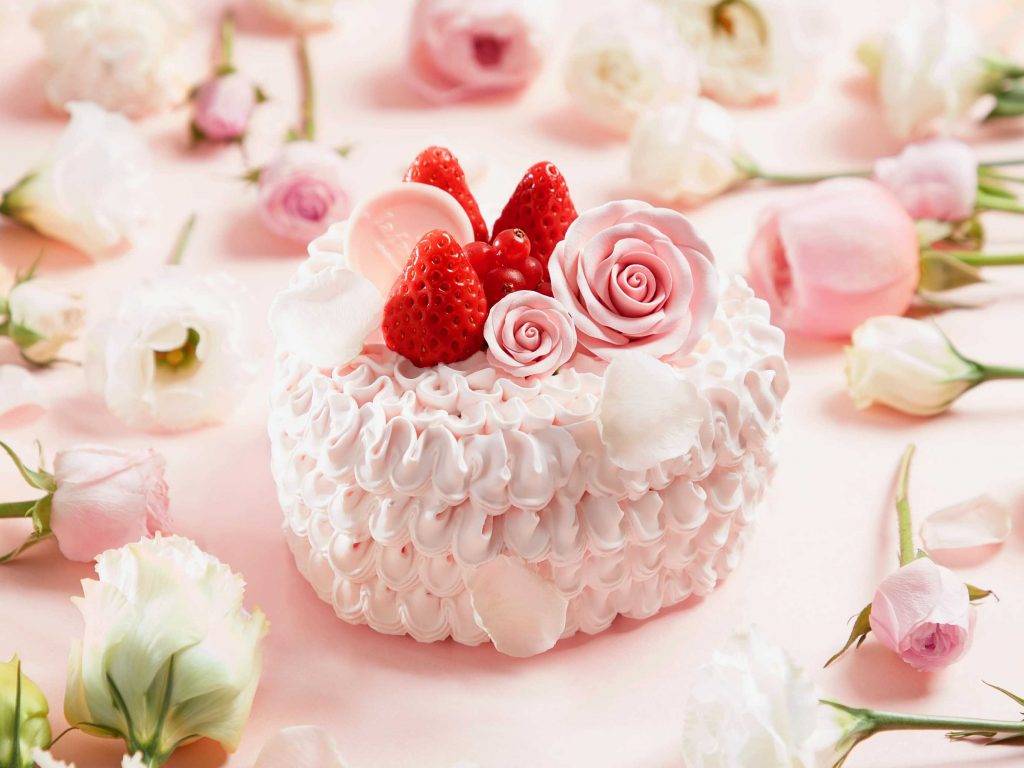 情人節蛋糕 「In My Heart」粉紅石榴紅桑莓戚風蛋糕 8造型夢幻典雅，少女感爆發。