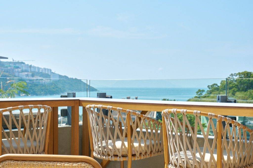 海景餐廳 赤柱新開的Terrace by LQV設有戶外露天空間，可以將赤柱灣全景收在眼簾之下。