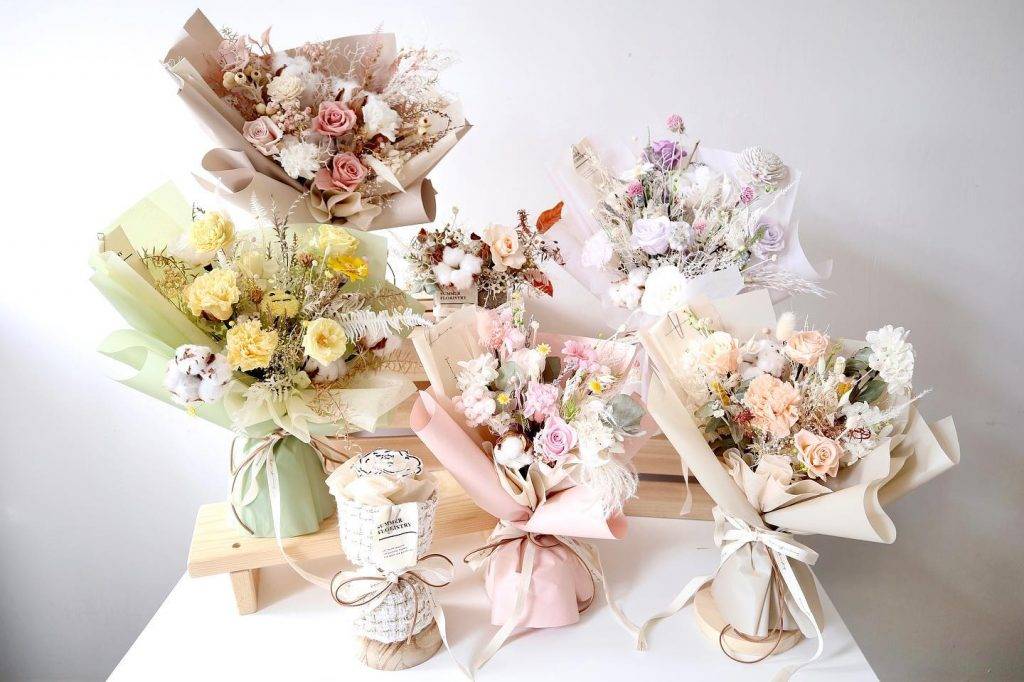 母親節花 花店今年推出了不少母親節永生花花束，各有特色！