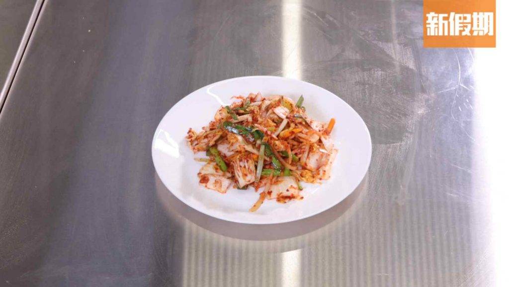 新世界韓國食品 體驗班包括製作多款傳統醃菜、醃肉等。