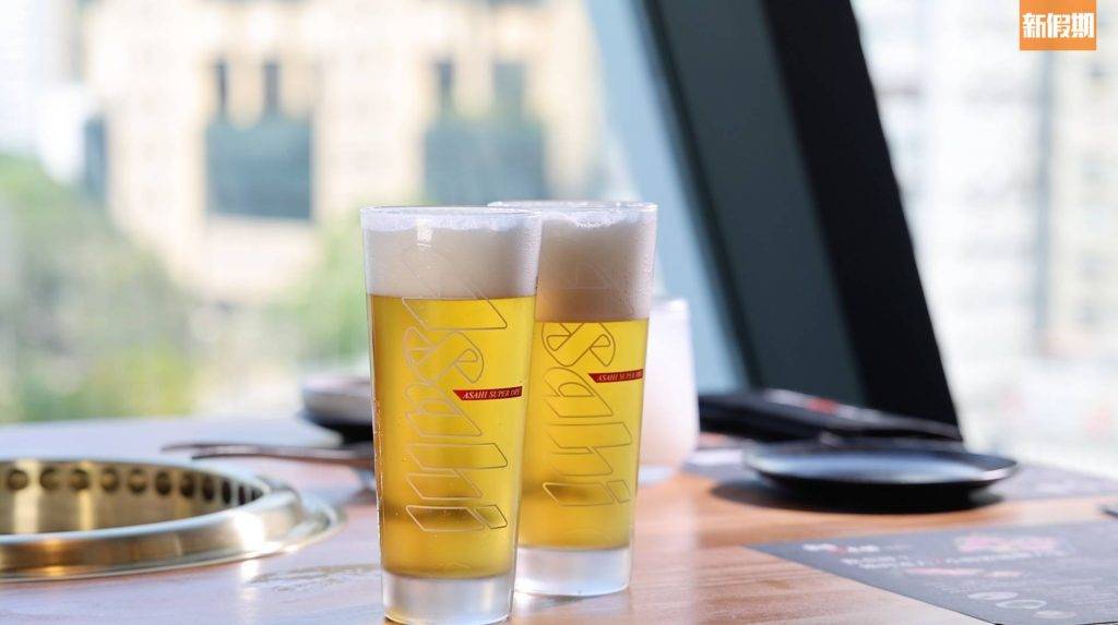 宮崎肉本舖 餐廳購入全港只有10部的Asahi自動生啤機，只需加$88就可任飲黃金比例的啤酒。