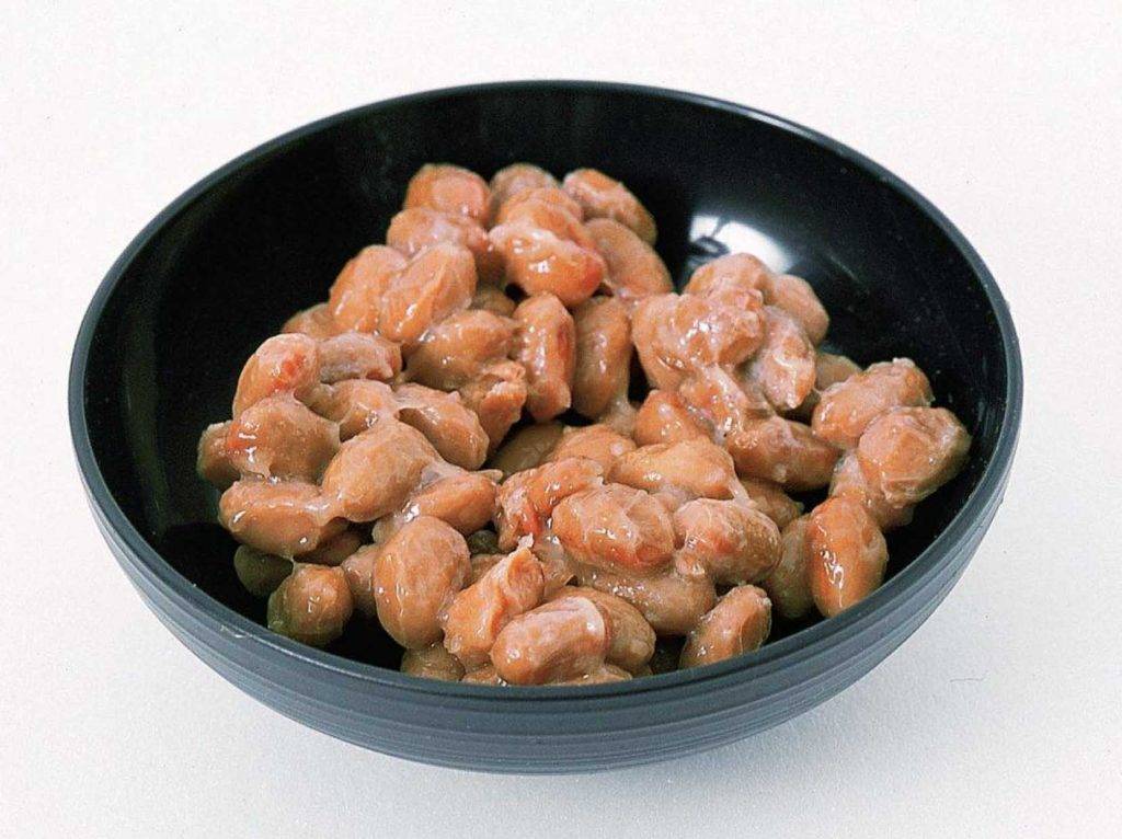 難食 納豆憑著其黏稠口感及刺鼻味道，成為了網民心中最難食的食物。
