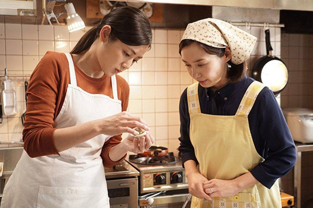 不倫互助會 各人妻還要互相學習對方的廚藝，記清楚哪一家的煮法會有不同