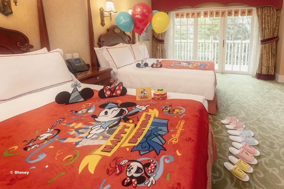 迪士尼樂園酒店 「 生日慶祝更快樂」主題房間佈置