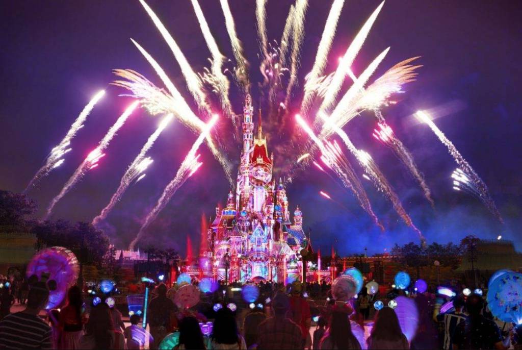 迪士尼抽獎 更可在前排觀賞夜間城堡匯演