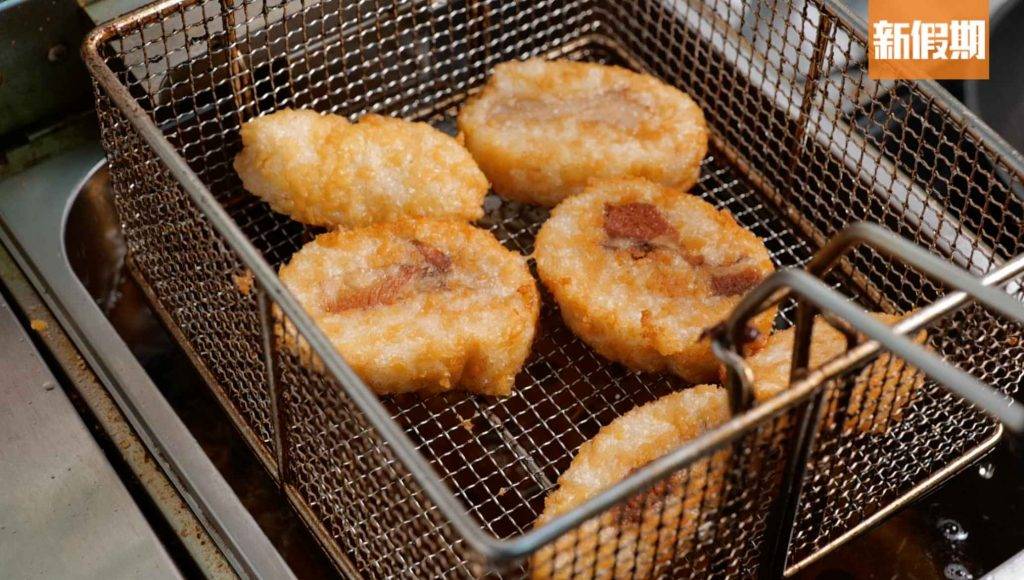 米芝蓮 葵涌廣場美食 炸粽外表極似薯餅，同樣炸得金黃酥脆！