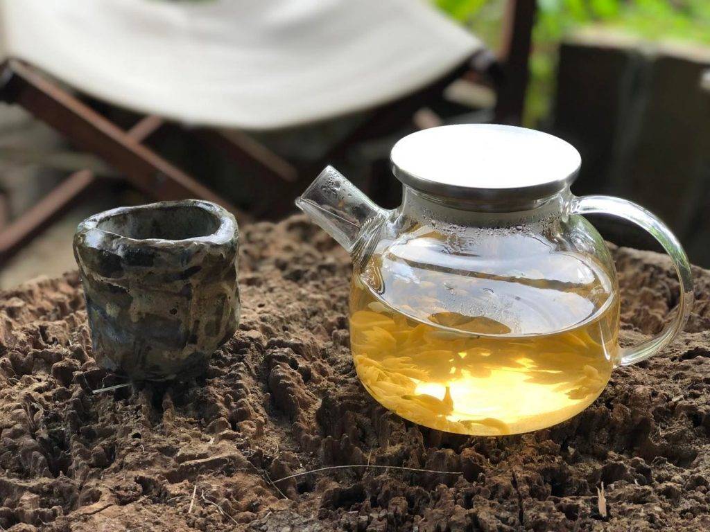 herboland 香茅斑蘭茶加入天然的甜菊，飲起來清涼消暑。