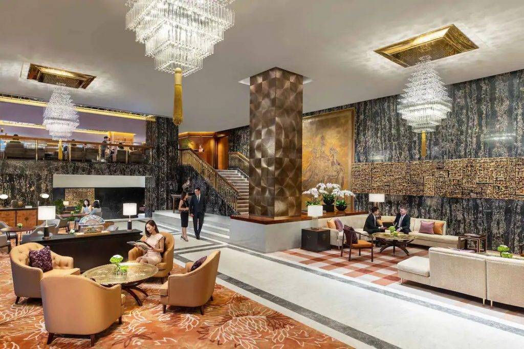 酒店 香港文華東方酒店英式豪華的設計，吸引不少名人入住