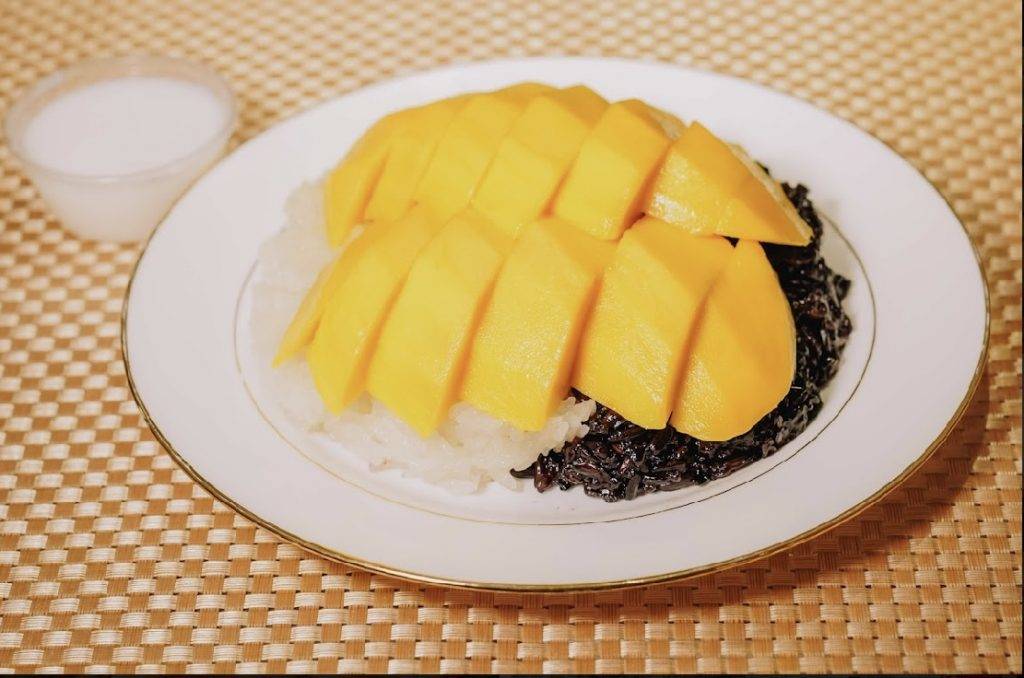 惠康,葵涌,超市 由人氣泰國餐廳金泰子，入行超過30年的泰國廚師製作的招牌芒果糯米飯。