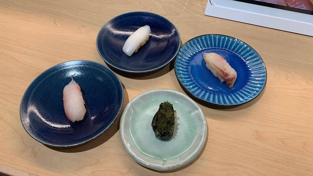 donki 鮮選壽司款式按季節改變，新開業有沖繩主題，包括海葡萄、琉球軍曹魚等。