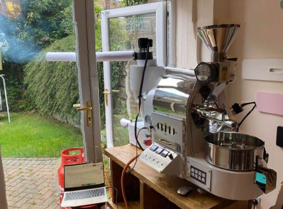 移英港人 飲食熱話、咖啡 版主對咖啡烘焙要求高，不惜購入專業烘焙機，以直火炒出啱心水靚豆。
