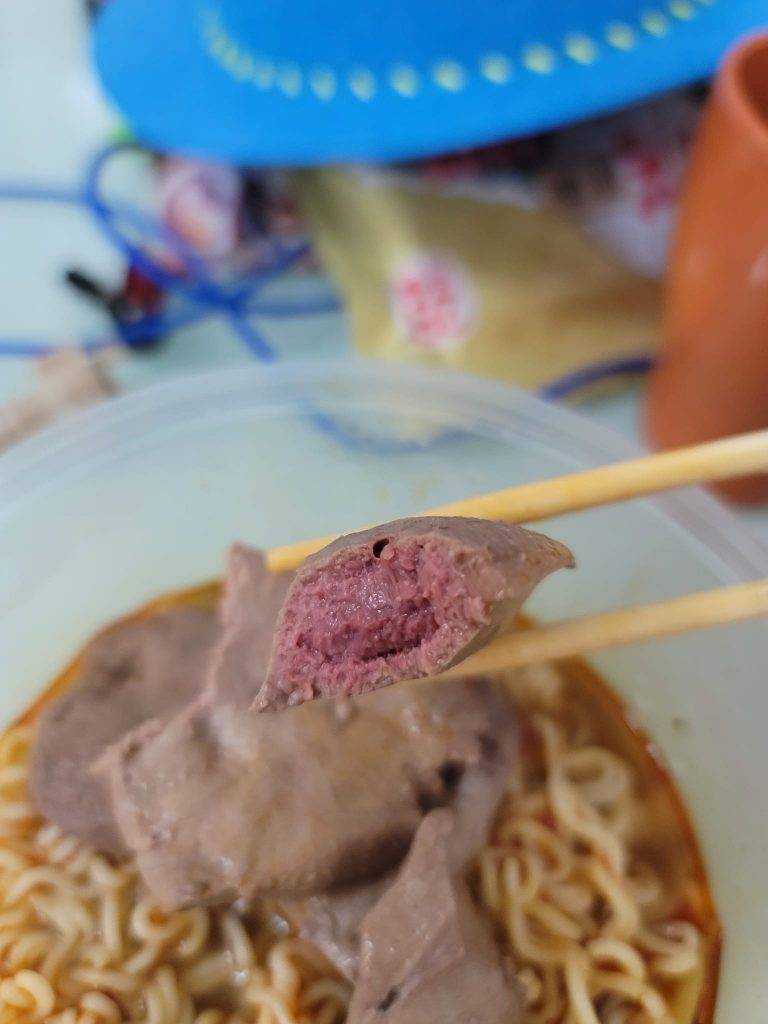 大埔 網民在Facebook群組「大埔 Tai Po」中發佈帖文，表示自己吃到豬膶刺身。