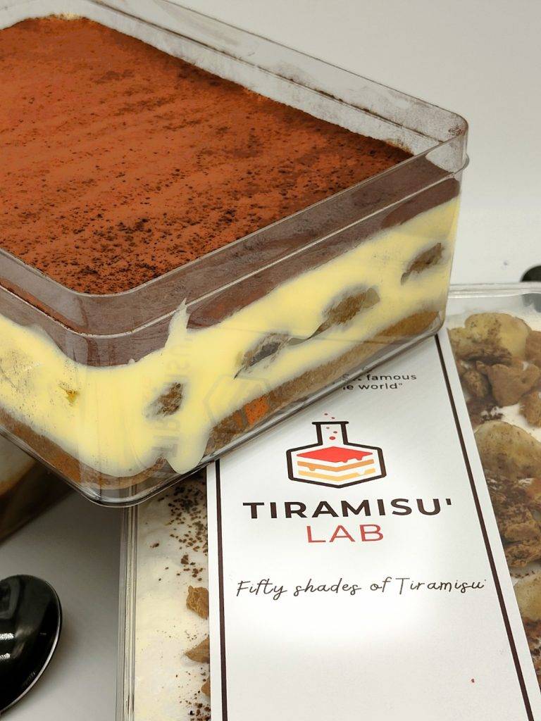 Tiramisu Lab 小店沿用其家族的Tiramisu食譜，再加入創新配搭。