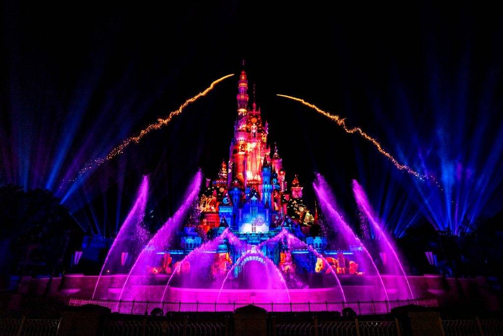 迪士尼 「迪士尼星夢光影之旅」夜間城堡匯演只限於指定日子上演。