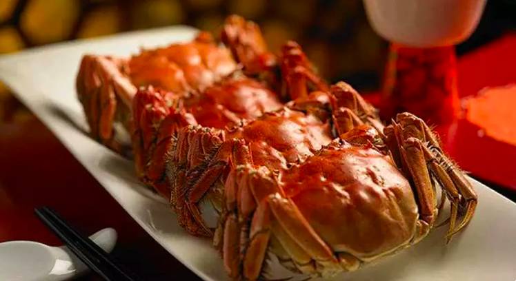 大閘蟹套餐 餐廳推出10道菜大閘蟹全包宴，清蒸陽澄湖大閘蟹絕對是重頭戲！