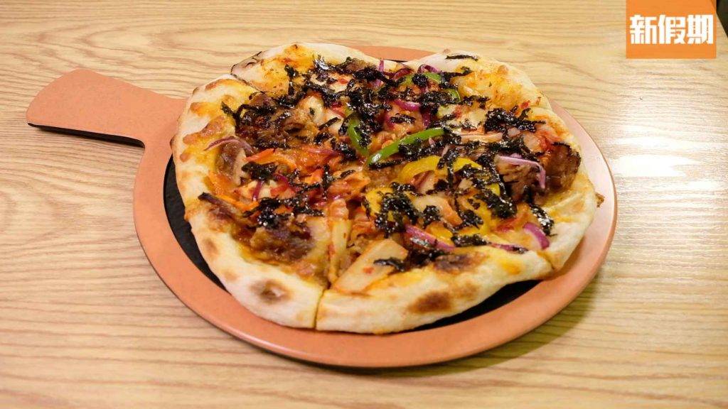 My Ahjussi 韓式泡菜牛肉薄餅$118，鋪上紫菜、牛肉、泡菜、洋蔥、三色椒等，材料豐富，Pizza批邊烤至微脆！