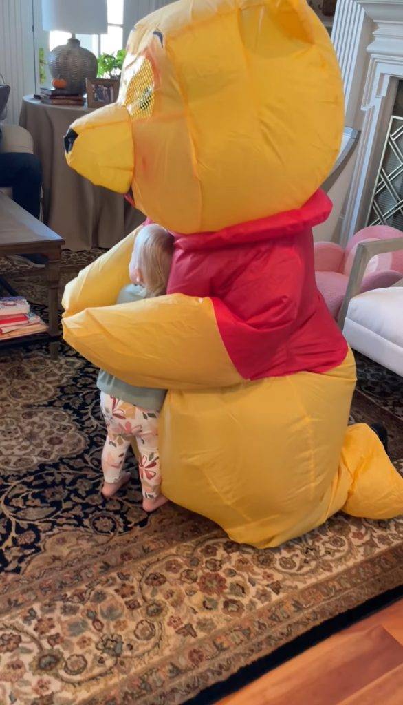 Winnie the Pooh 馬上來一個擁抱！