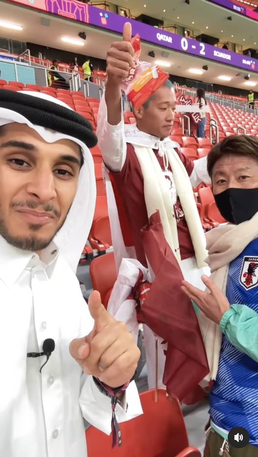 日本隊 外國YouTuberOmar Farooq 在他的社交平台上分享在卡塔爾對厄瓜多爾的世界盃賽事後的場內景況。