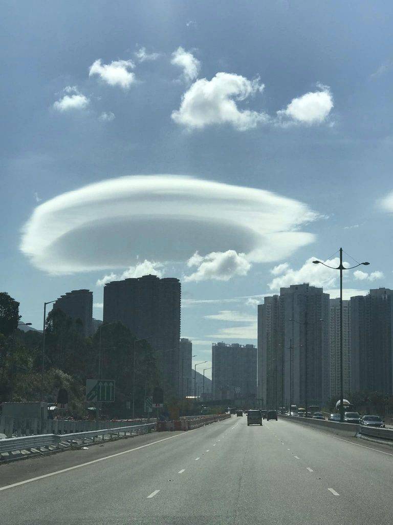 飛碟雲 UFO