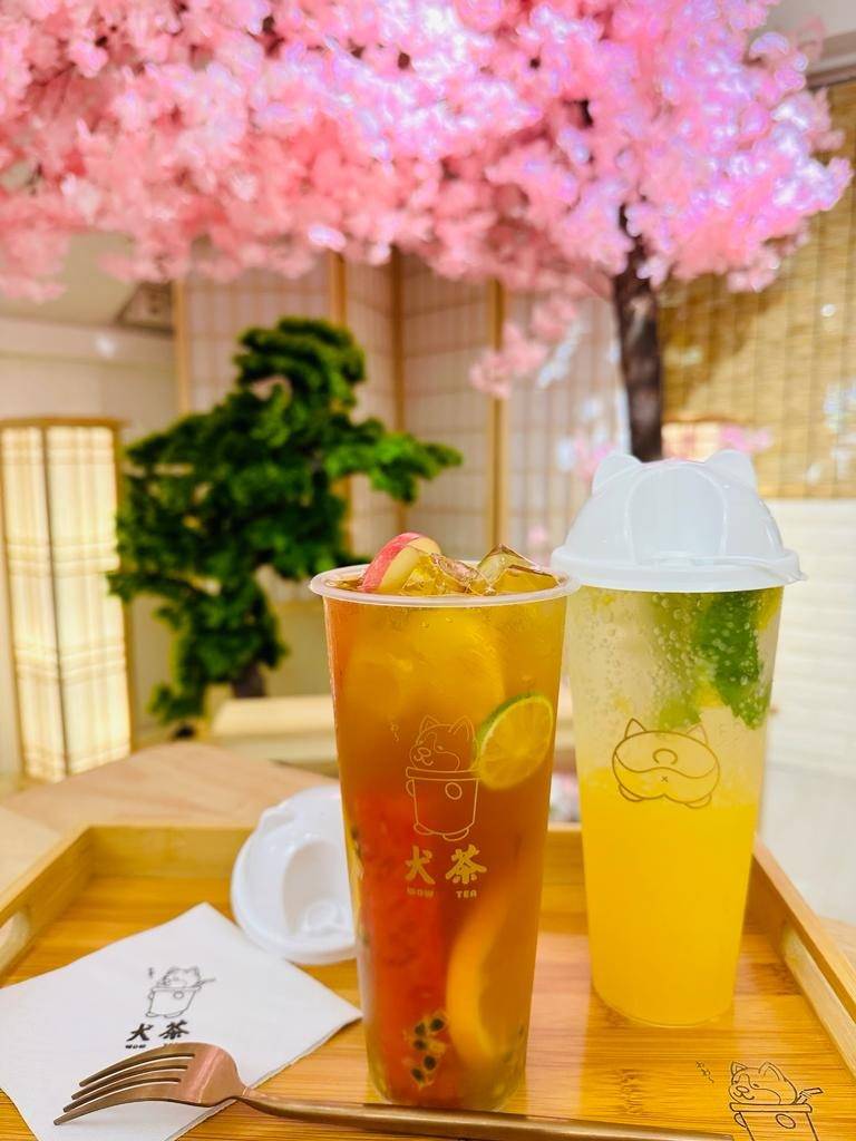 長洲美食 長洲美食｜超級水果四季春左）、霸氣橙子右）