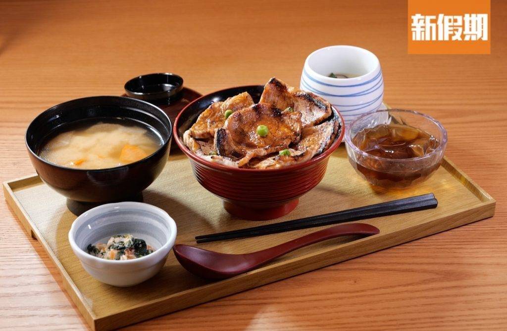 九龍灣美食 九龍灣美食｜所有丼飯可以加錢升級為套餐，包括味噌湯、野菜、茶碗蒸及甜品。