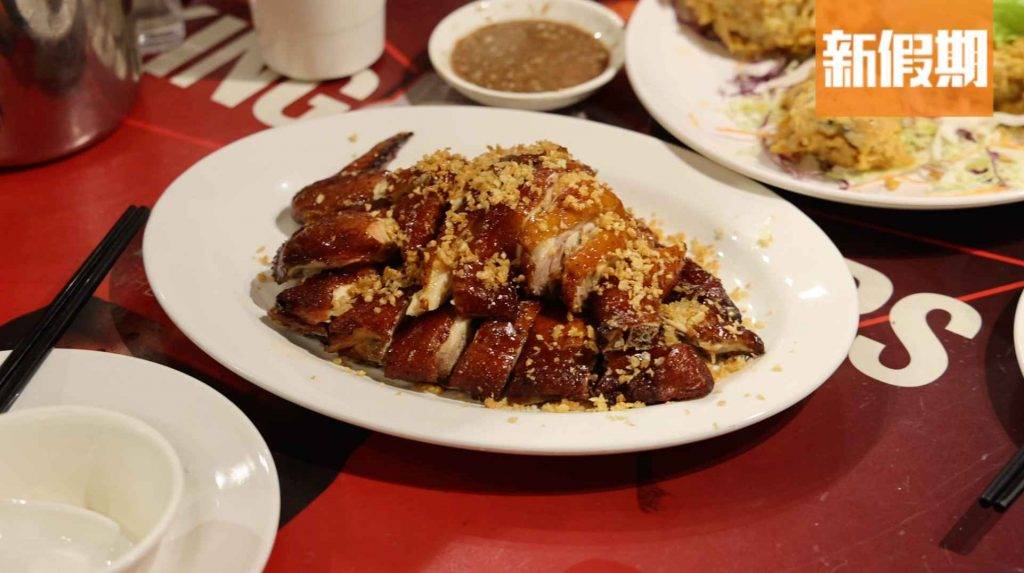 東寶小館 風沙雞是東寶小館的招牌菜式。
