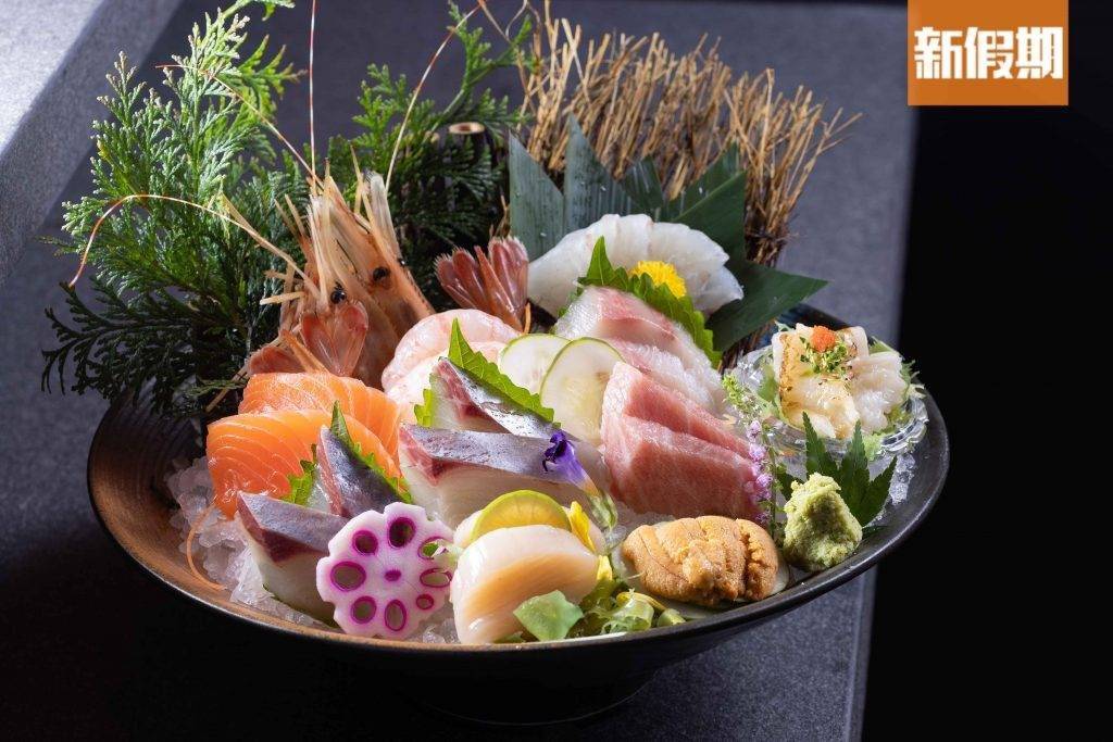 日本菜 串燒推介｜特上刺身拼盤，包括拖羅、油甘魚、三文魚、章紅魚、立魚、金目鯛、左口魚邊、牡丹蝦、帶子及海膽。