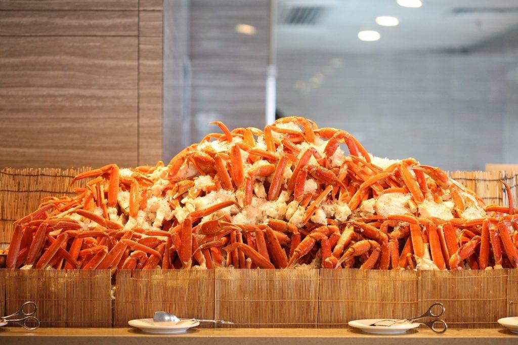 Mr.Steak 海鮮是自助餐的焦點之一，餐廳會輪流供應時令海鮮，如長腳蟹蟹腳。