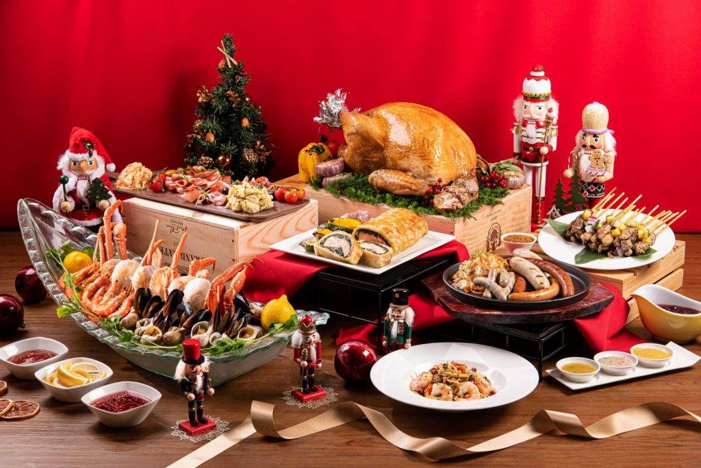 staycation 胡桃夾子聖誕主題自助晚餐除了經典聖誕美食外，還有德國香腸和其他傳統德國食品。