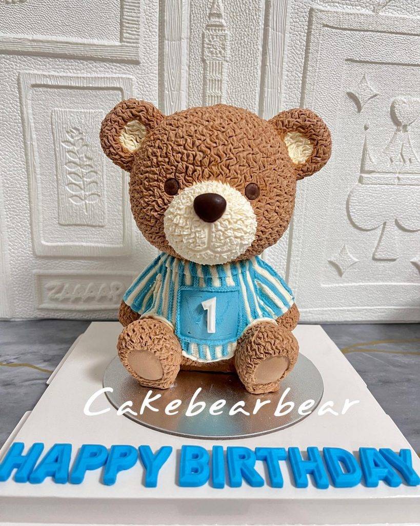 Cakebearbear由網店起家，主要售賣小熊3D蛋糕。