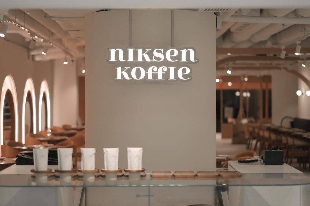 黃埔Niksen Koffie Niksen Koffie佔地超過6000呎，有室外和半室內場地。