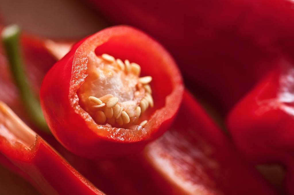  尖椒 糖分可以減低辣椒素的活性，從而有效紓解灼痛感
