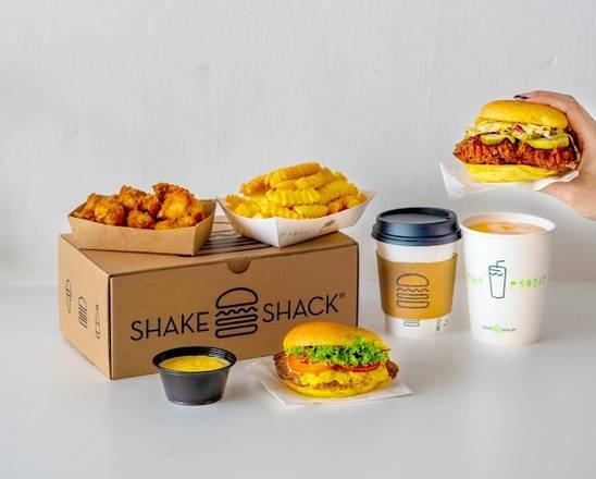 東涌美食 Shake Shack以漢堡包及波浪薯條而聞名。