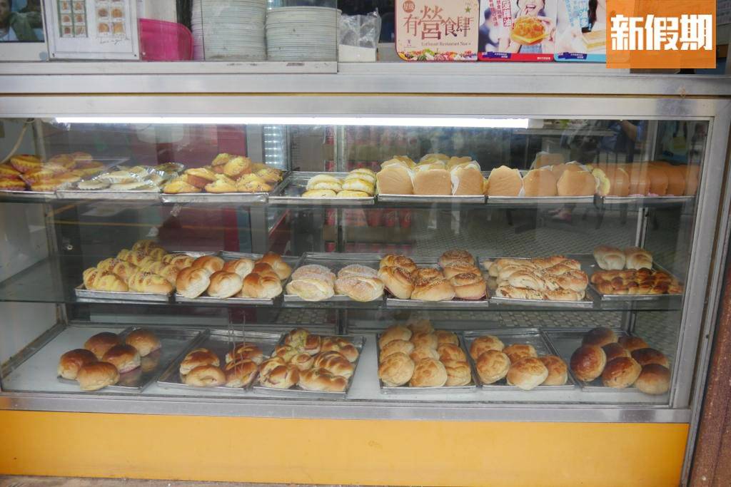 祥榮茶冰廳 餐廳自設餅房，每朝出爐新鮮製造麵包及西餅。