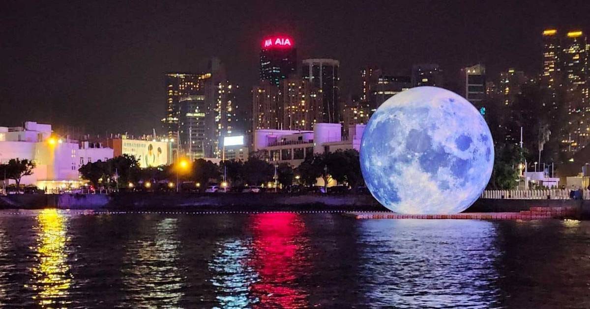 灣仔15米巨型月球登陸海濱藝遊坊！夜市無人機表演/多國美食＋交通一覽