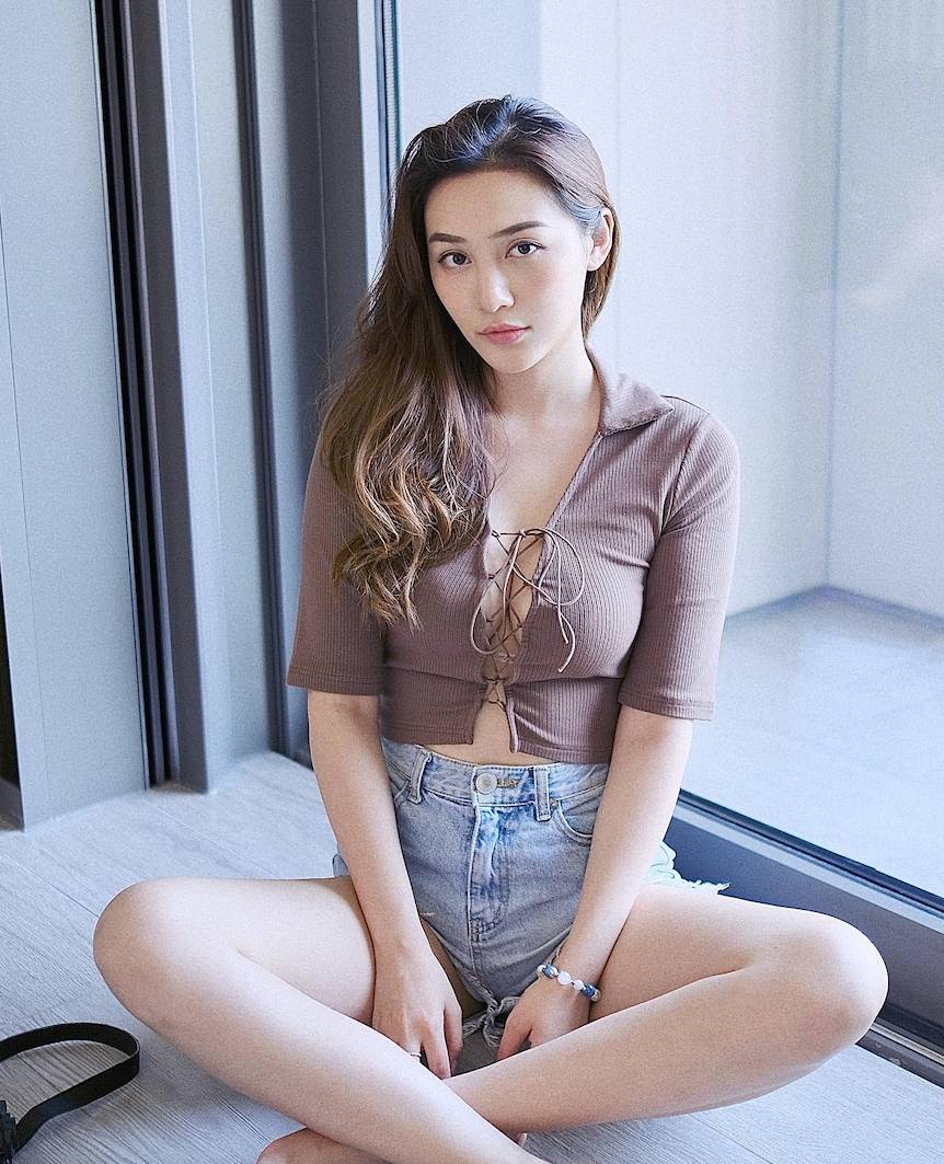 香港娛樂 郭奕芯近日突然在社交平台出po賣樓。(圖片來源:IG@ashinaaa)