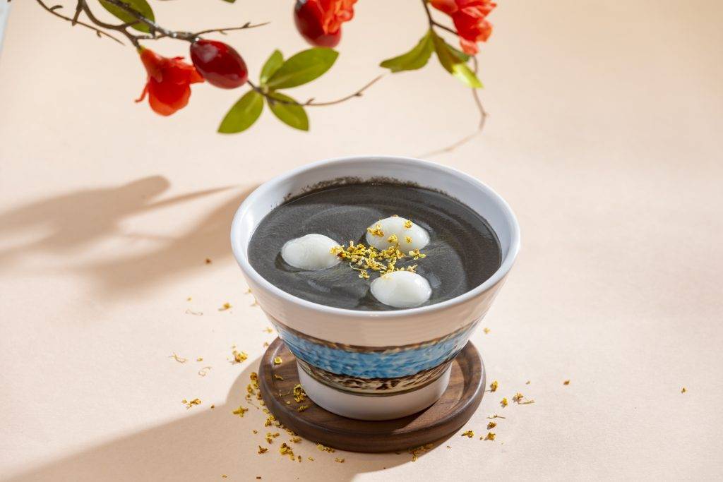 港式甜品店 芝麻糊配湯圓 $35(圖片來源:官方圖片)