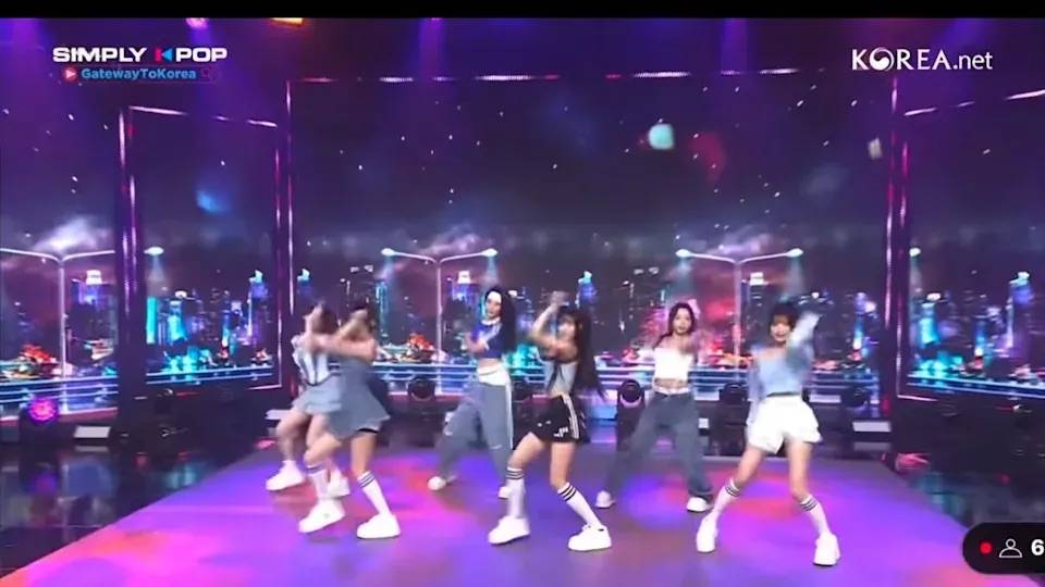 港產女團 Live超穩定發揮。(圖片來源:《Simply Kpop》)