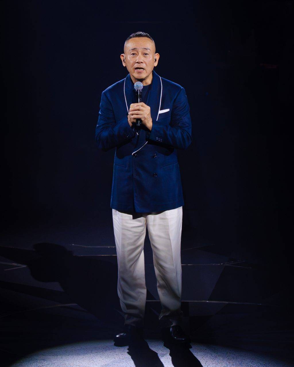 林保怡 相隔超過十年再上舞台,林保怡之後獨唱英文歌《Better Man》,水準被指有所回升。(圖片來源:官方提供)