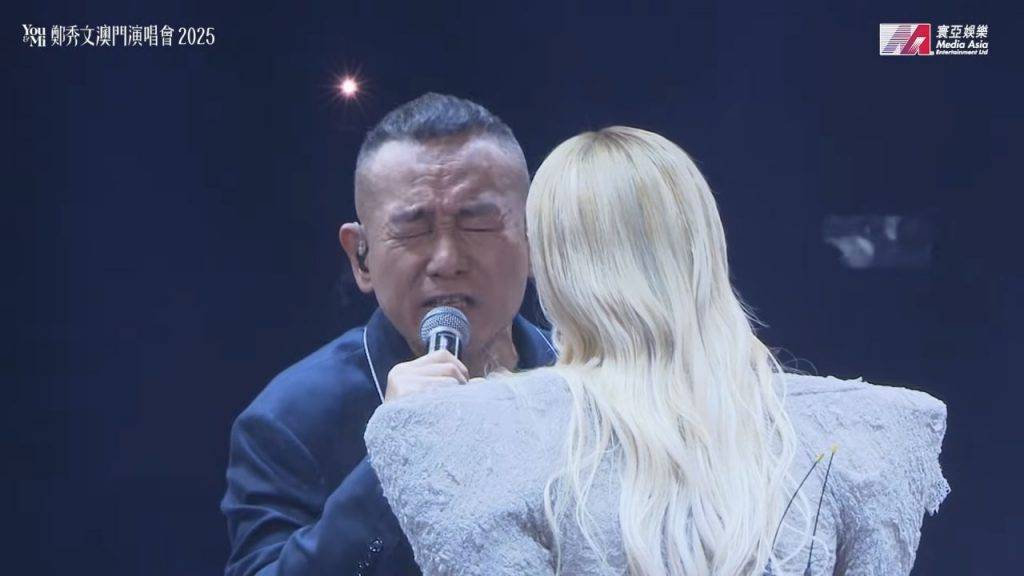 林保怡 林保怡孖Sammi合唱國語歌《演員》。(圖片來源:寰亞娛樂)
