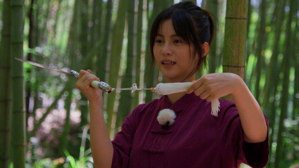 鄧月平 鄧月平表示要有一定能力才能控制劍穗。(圖片來源:ViuTV)