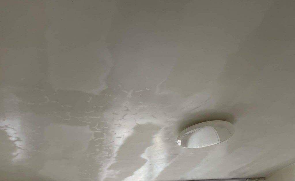 樓上冷氣開太冷慘！　港女住樓下呻天花板滴水　專家教你1招解決