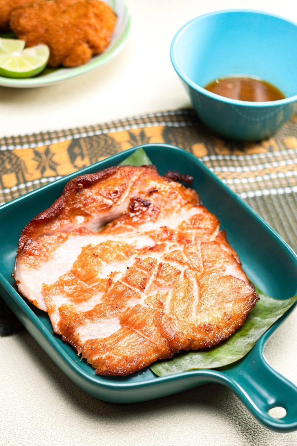 今餐加餸 (圖片來源:阿叔泰麵)投票即送滋味豬頸肉 !