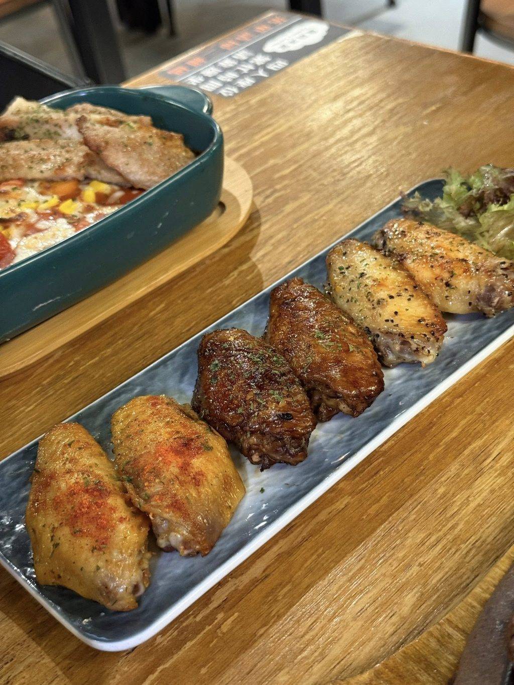 皇后冰室 (圖片來源:香港茶餐廳及美食關注組 )