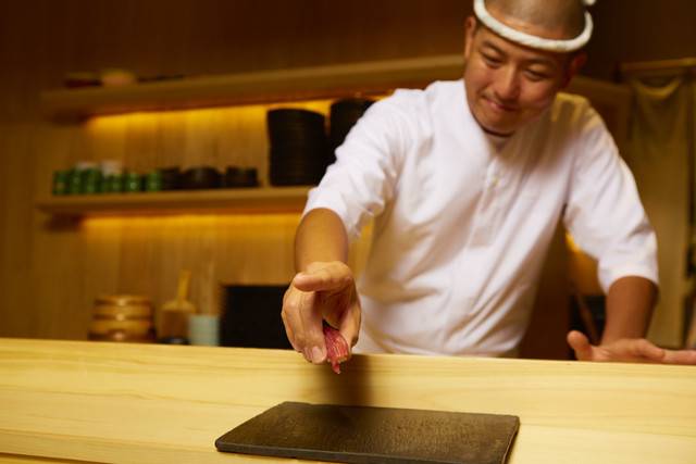 東京Omakase (圖片來源:Sushi Tokyo Ten、 Shinjukuku Nyuman Ten)