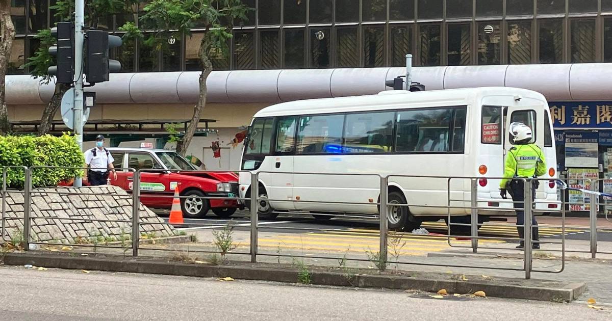 紅磡校巴司機突逆線撞的士釀3傷 學童司機傷勢曝光 附事發經過