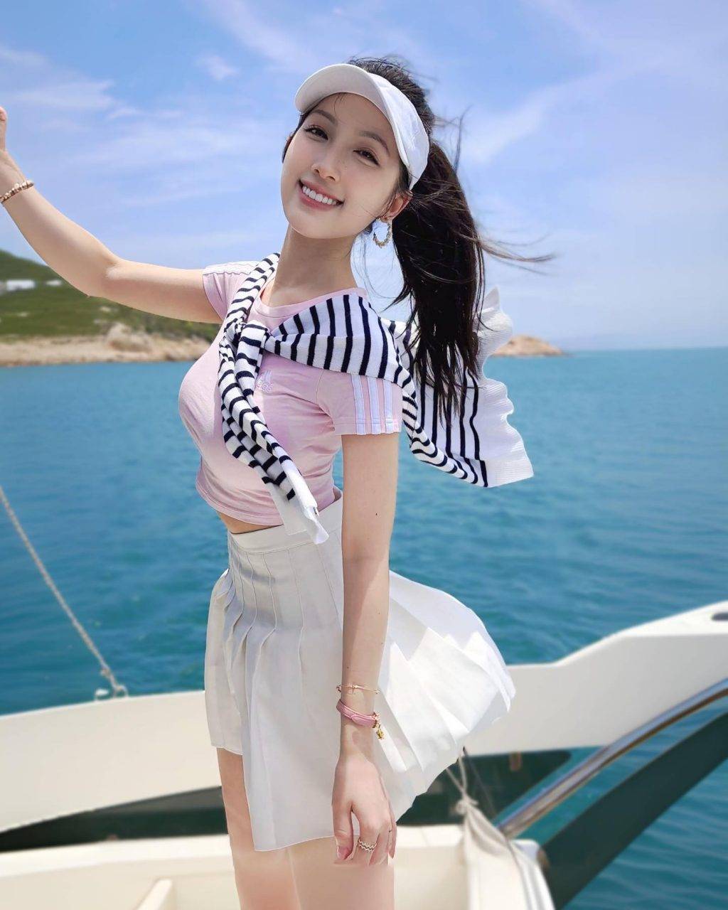 中年好聲音 海兒去年出海時的確著得好密實!(圖片來源:IG@hedy_hoiyi)