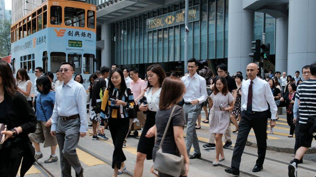 打工仔 CTgoodjobs 2025年第一季薪酬調查結果出爐!CTgoodjobs早前進行問卷調查,結果顯示香港打工仔月入中位數升至$23,000,按年增長4.5%,超過一半(56%)受訪者今年成功加薪。(圖片來源:istock)