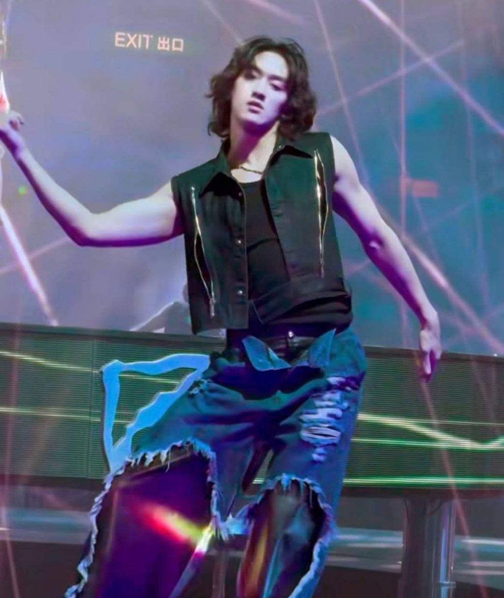 林峯演唱會 dancer Marco更獲網民為其拍下跳舞時嘅特寫影片。(圖片來源:threads@xjudycx)