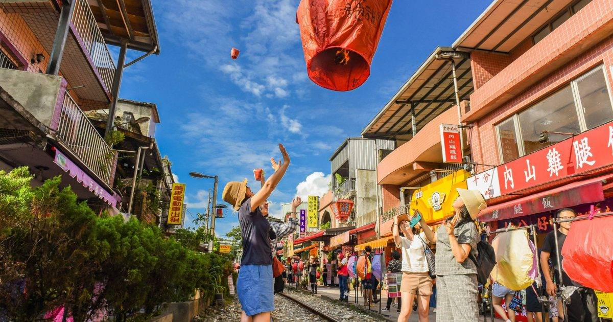 2026年公眾假期請假攻略｜香港紅日一覽 打工仔請2日放9日！